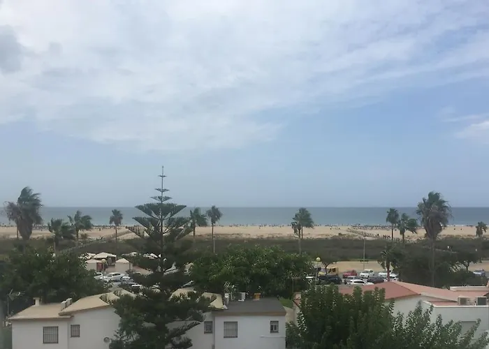 Junto A La Playa. Solo Familias Y Parejas *