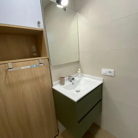 Junto A La Playa. Solo Familias Y Parejas *