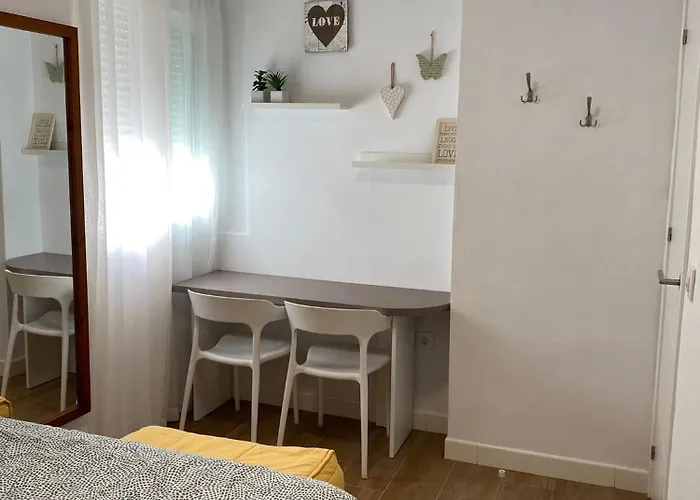 Junto A La Playa. Solo Familias Y Parejas Апартаменты