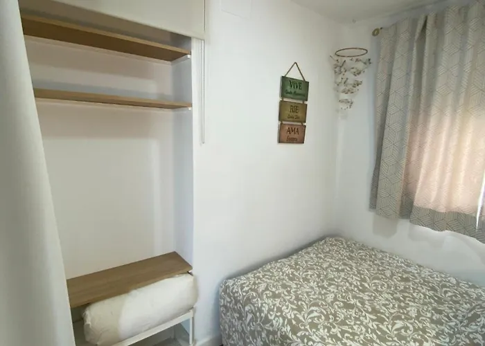 アパート Junto A La Playa. Solo Familias Y Parejas コニル・デ・ラ・フロンテラ